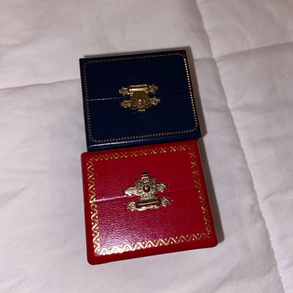 2 ring jewelry boxes